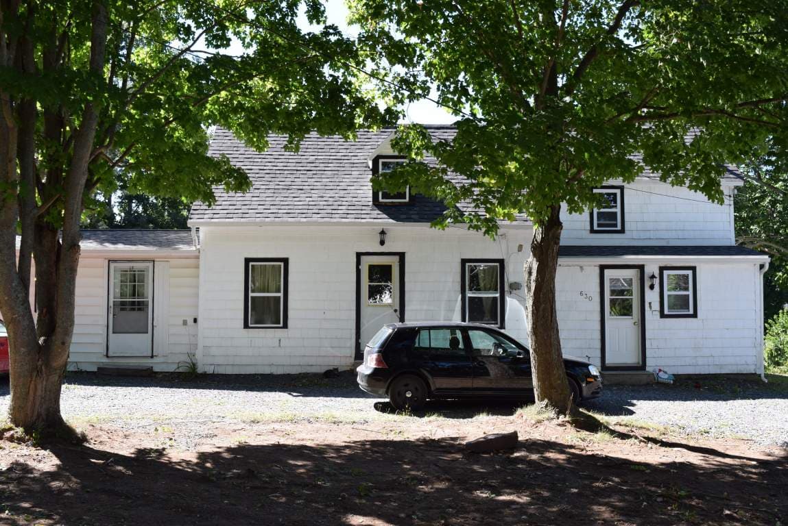 630 Main Street, Wolfville NS – photo 1